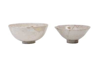 Lot 125 - TWO MONOCHROME WHITE POTTERY BOWLS