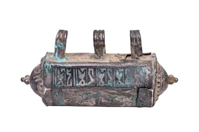 Lot 105 - A NIELLO AND SILVER SCENT BOTTLE AND AMULET