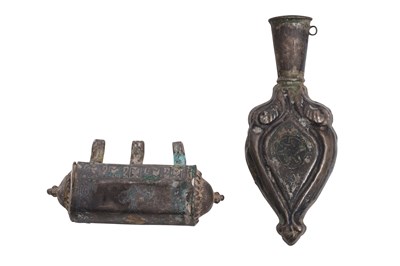 Lot 105 - A NIELLO AND SILVER SCENT BOTTLE AND AMULET