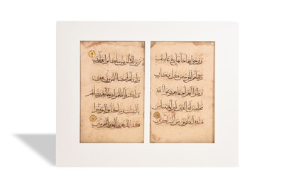 Lot 200 - A LOOSE BIFOLIO FROM A MAMLUK QUR’AN