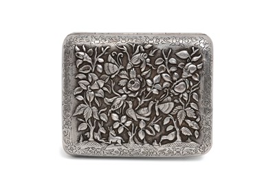 Lot 107 - A QAJAR REPOUSSÉ SILVER CIGARETTE CASE WITH GOL O BOLBOL MOTIF