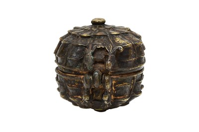 Lot 12 - A CAST BRASS LOTUS-SHAPED LIME PASTE CONTAINER