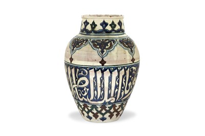 Lot 181 - A POLYCHROME-PAINTED POTTERY VASE WITH THULUTH CALLIGRAPHY