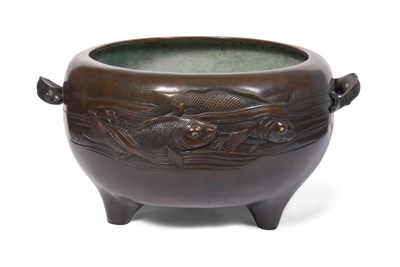 Lot 99 - A LARGE BRONZE 'KOI' JARDINIERE