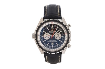 Lot 72 - A MEN'S BREITLING STAINLESS STEEL AUTOMATIC CHRONOGRAPH WRISTWATCH.