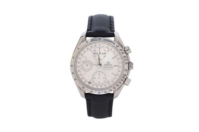 Lot 53 - A MEN'S OMEGA STAINLESS STEEL AUTOMATIC CHRONOGRAPH WRISTWATCH.